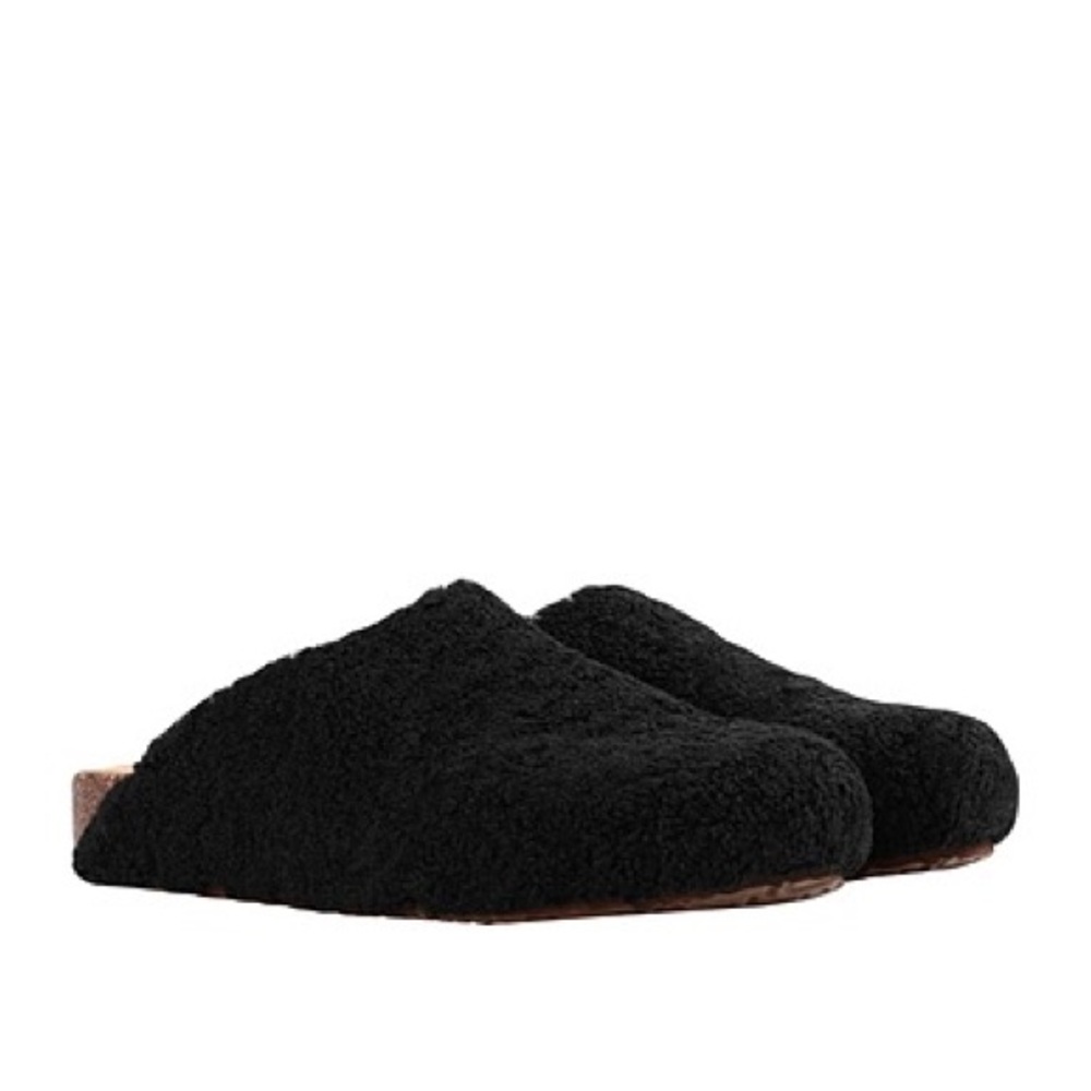 NEW Steve Madden Vesa Black Fuzzy Loafers